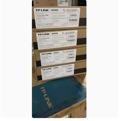 Компактный и мощный 4-портный коммутатор сети POE TL-SG1005P с внешним источником питания